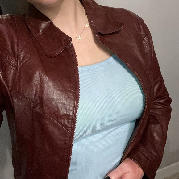 Vintage maroon/burgundy leather jacket Gorgeous! - Picture 5 of 8